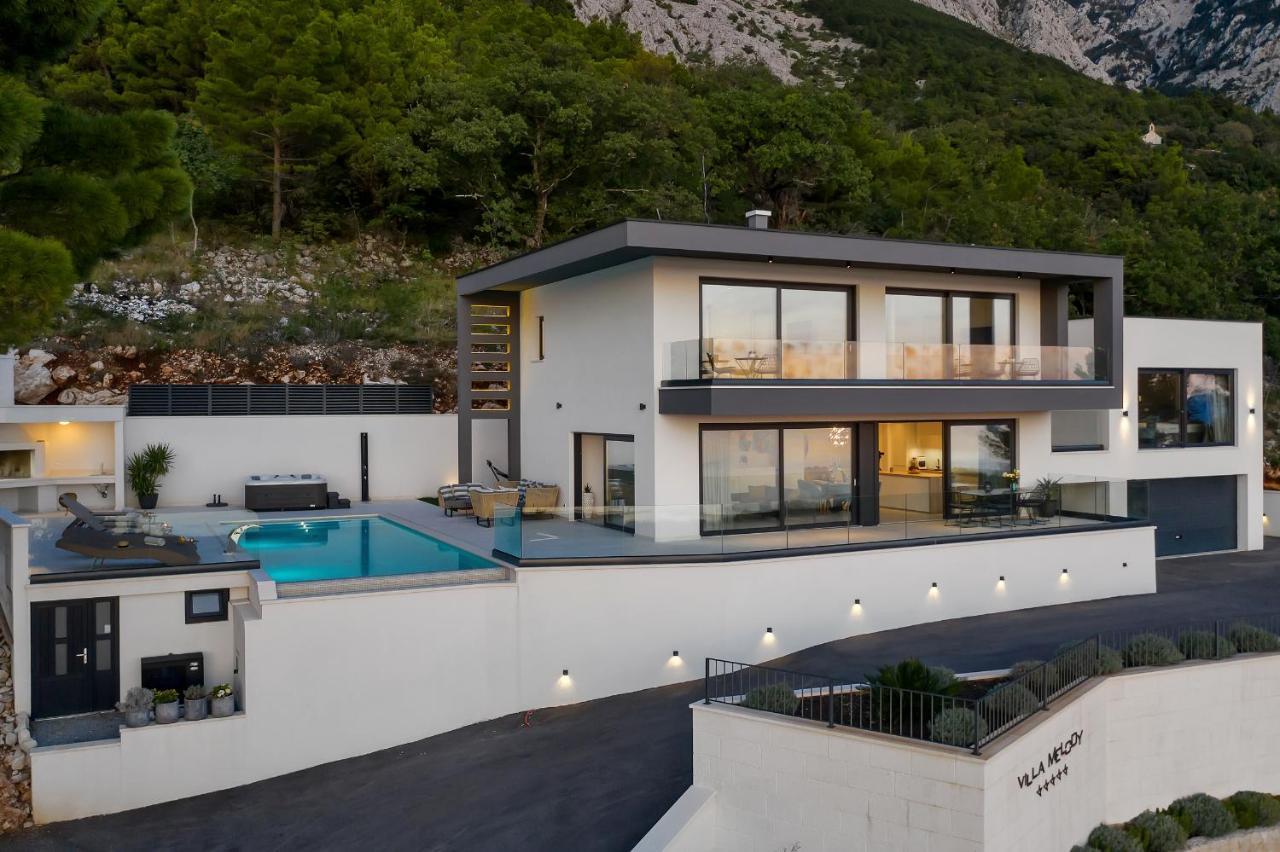 Villa Melody Bast Екстериор снимка