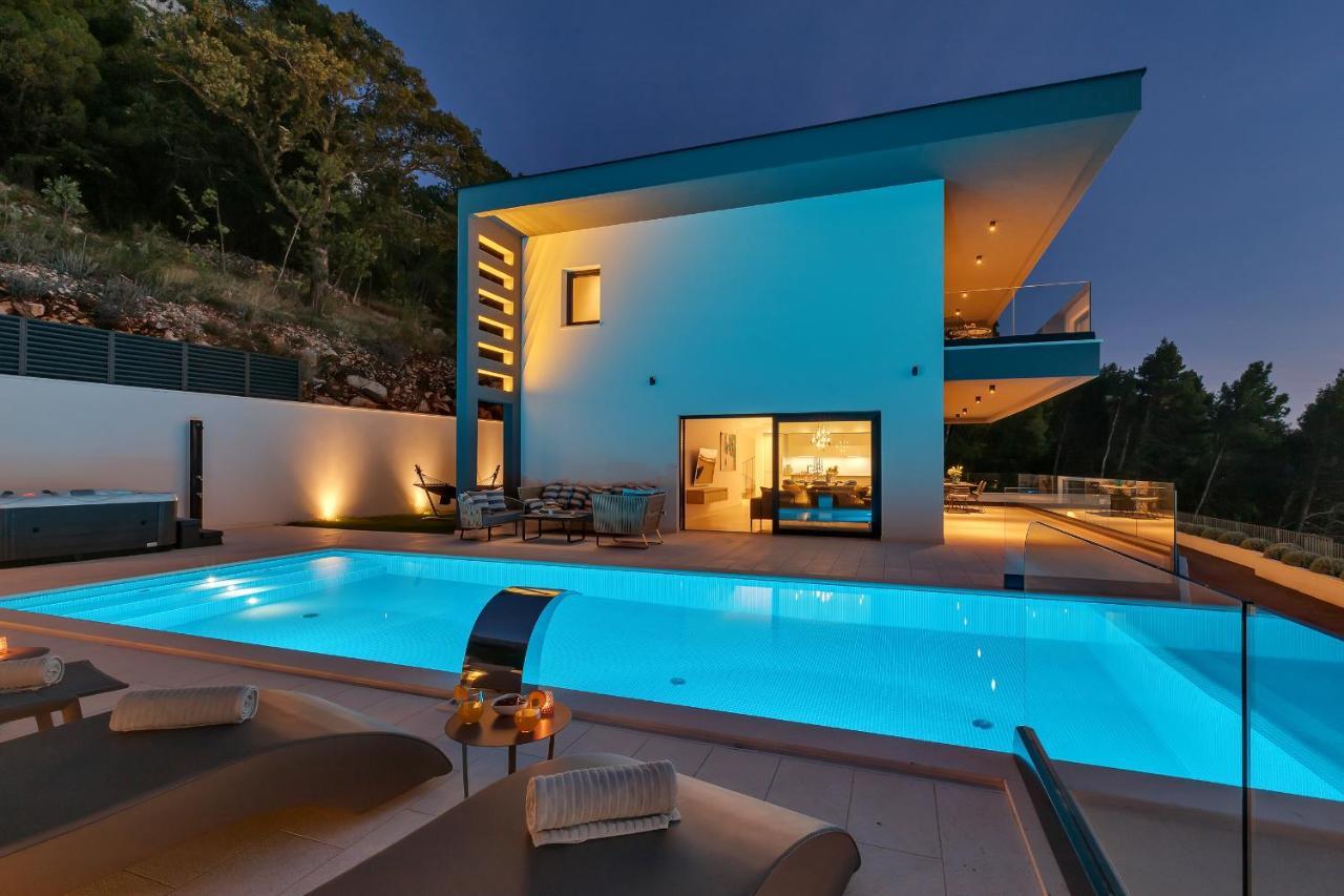 Villa Melody Bast Екстериор снимка